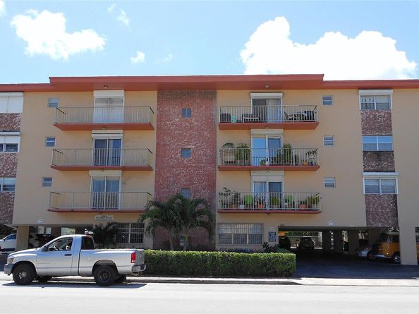 2010 Fillmore St 303, Hollywood FL 33020