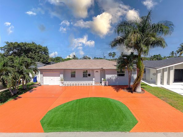 6613 Dahlia Dr, Miramar FL 33023