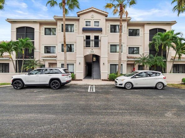 2804 Sarento Place 303, Palm Beach Gardens FL 33410