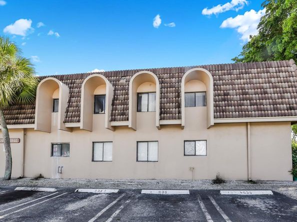 10936 Royal Palm Boulevard, Coral Springs FL 33065