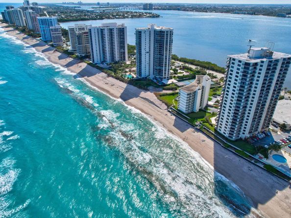 5420 N Ocean Drive Drive 304, Singer Island FL 33404