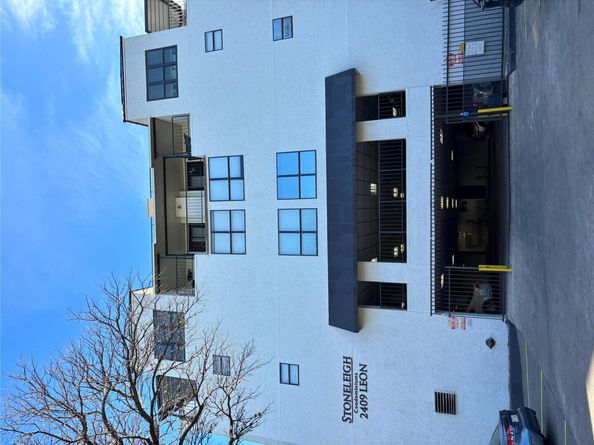 2409 Leon ST 108, Austin TX 78705