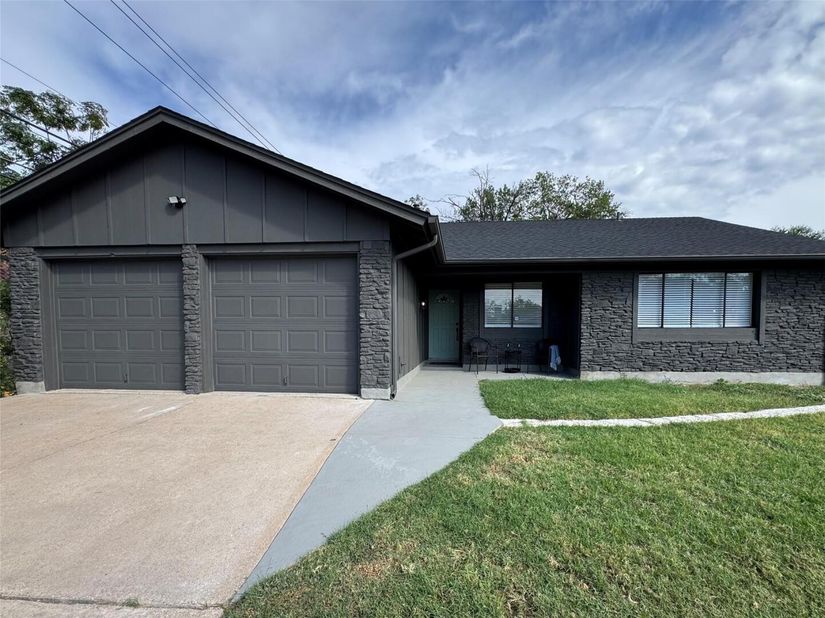 7001 Watchwood DR, Austin TX 78745
