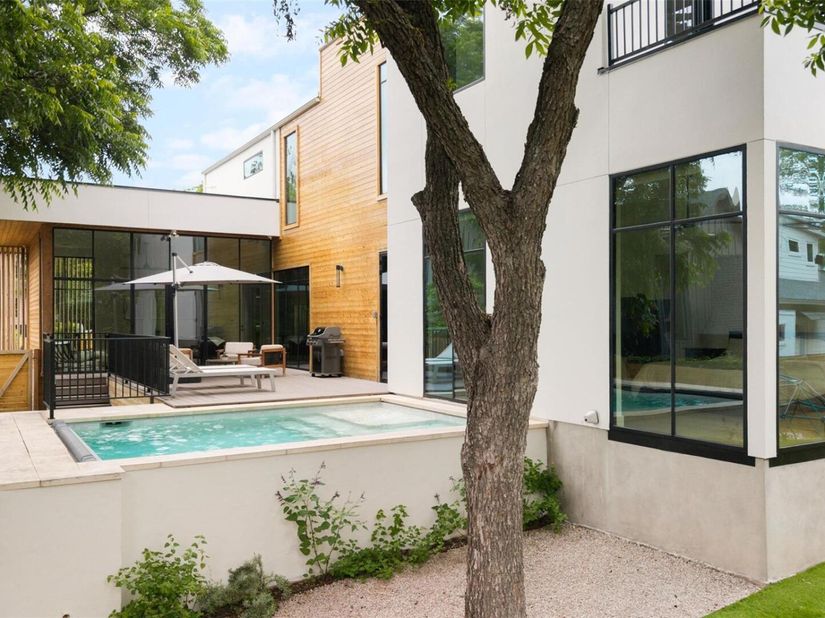 404 Krebs LN, Austin TX 78704