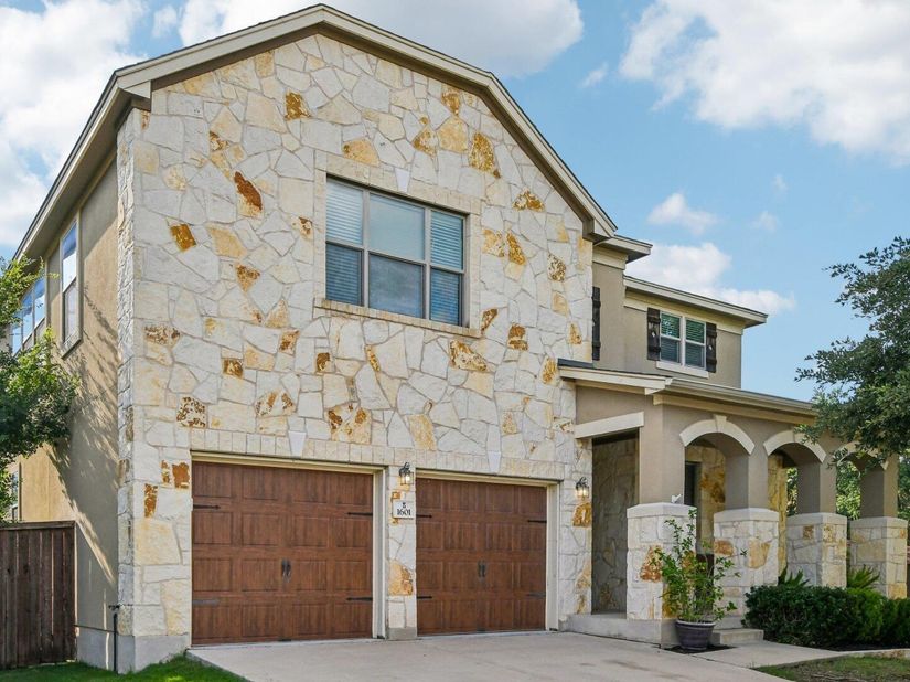 1601 Bovina DR, Leander TX 78641