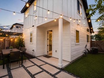 1123 Omega Ave