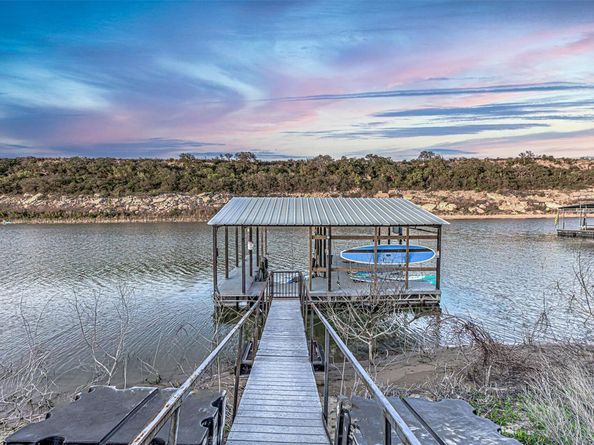 1293 Lake Shore DR, Spicewood TX 78669