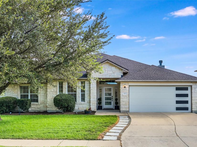 800 Portchester Castle PATH, Pflugerville TX 78660