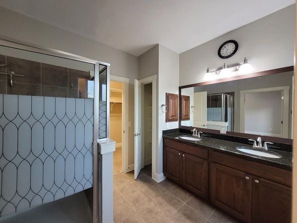 2404 Vintage Stave RD 102, Austin TX 78748