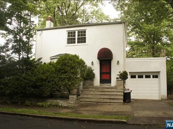 1257 Briar Way, Fort Lee NJ 07024