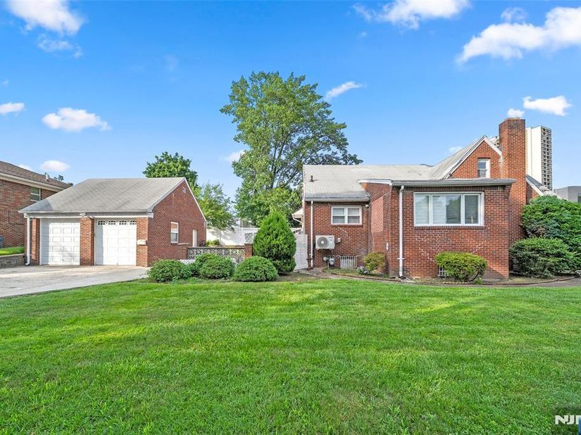 1303 Palisade Avenue, Fort Lee NJ 07024