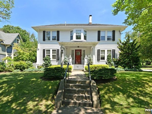 145 Park Avenue, Leonia NJ 07605