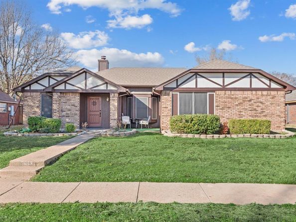 2813  Andrea Lane , Garland Texas 75040
