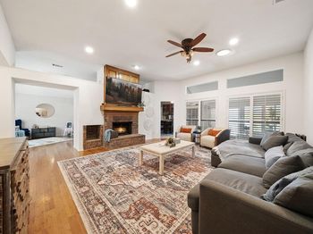 1633  Crosshaven Drive 