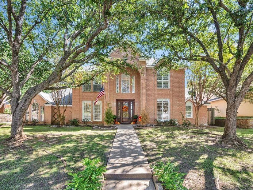 6214  Tiffany Oaks Lane , Arlington Texas 76016