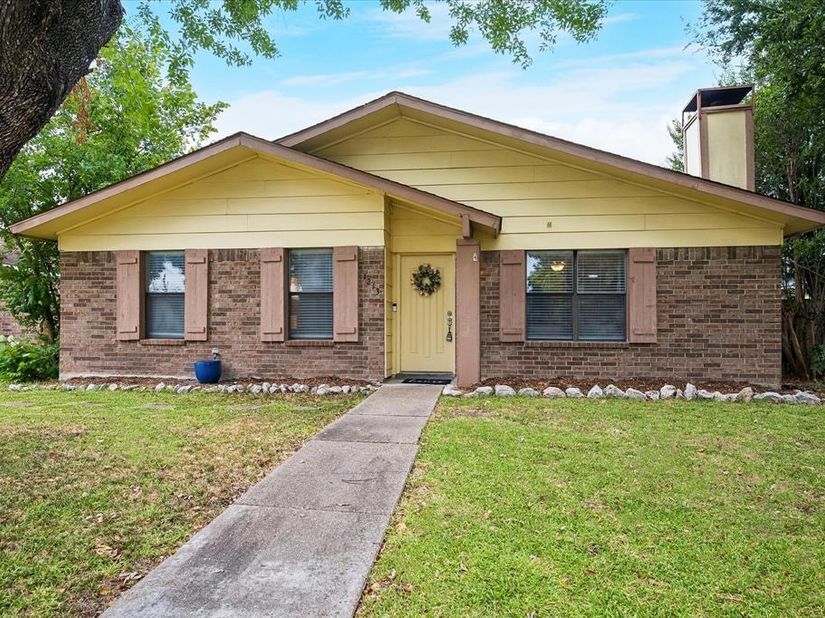 1213  Frio Lane , Garland Texas 75040