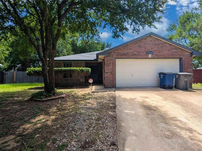 1532  Marion Drive , Dallas Texas 75211