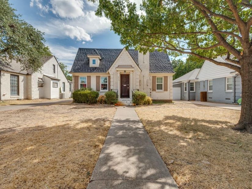 5716  Winton Street , Dallas Texas 75206