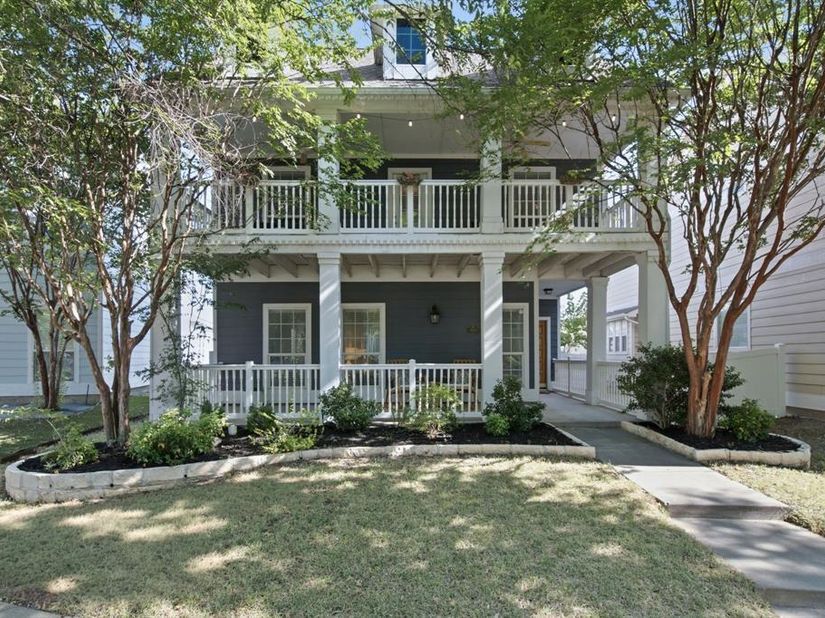 909  Charleston Lane , Savannah Texas 76227