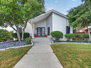 7624  Skylake Drive 