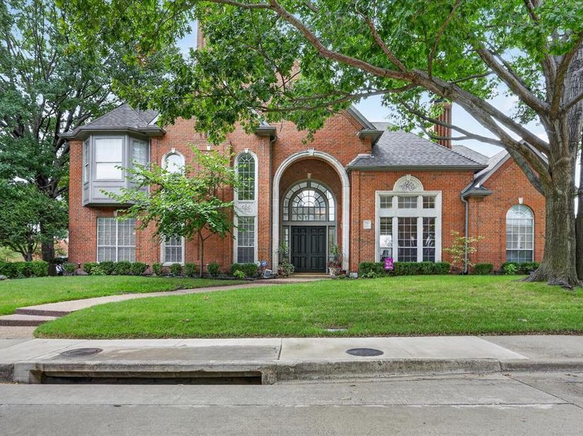 5144  Bellerive Drive , Dallas Texas 75287