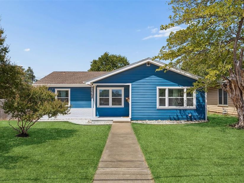 3290  Olive Place , Fort Worth Texas 76116