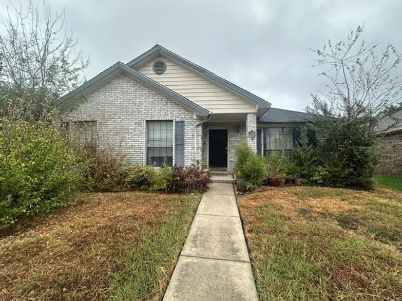 6944  Bentley Avenue , Fort Worth Texas 76137