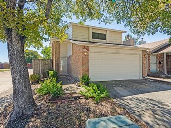 2820  Southern Cross Drive 