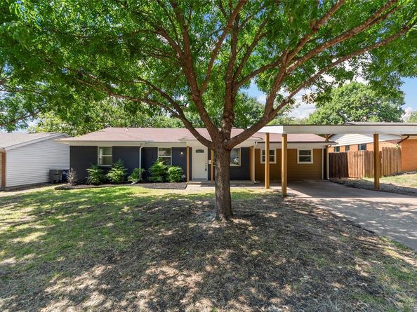 13215  Blossomheath Lane , Dallas Texas 75240