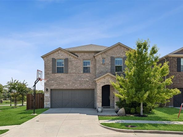 2372  Bella Court , Carrollton Texas 75010