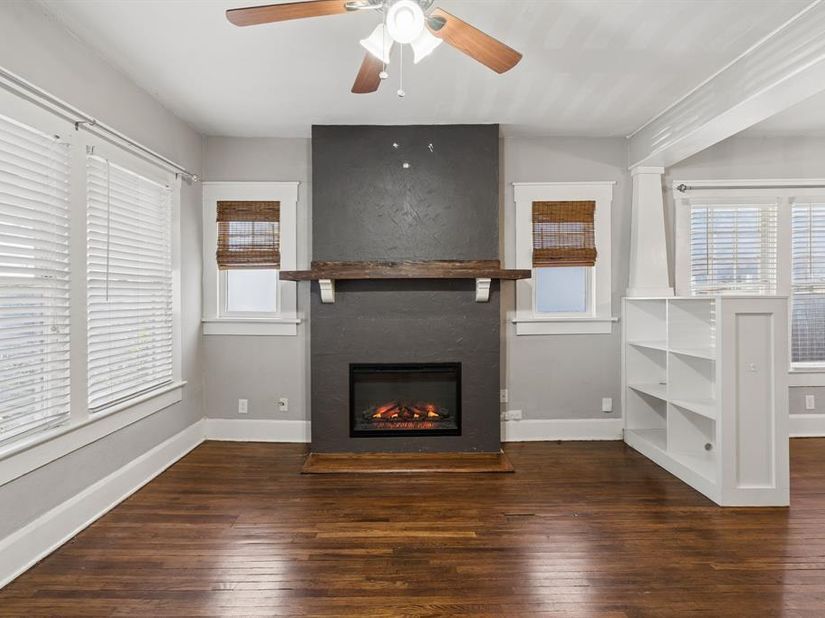 2111  Washington Avenue , Fort Worth Texas 76110