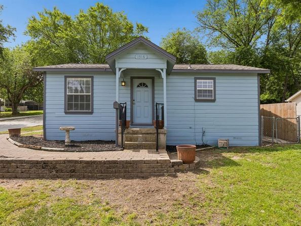 1516  Baxley Street , Carrollton Texas 75006