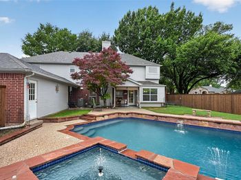 805  Fall Drive 