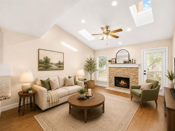 5616  Preston Oaks Road  110, Dallas Texas 75254