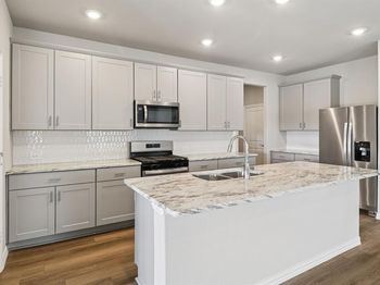 1740  Gardendale Hollow Lane 