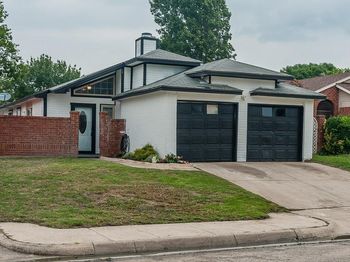 4707  Poppy Drive E