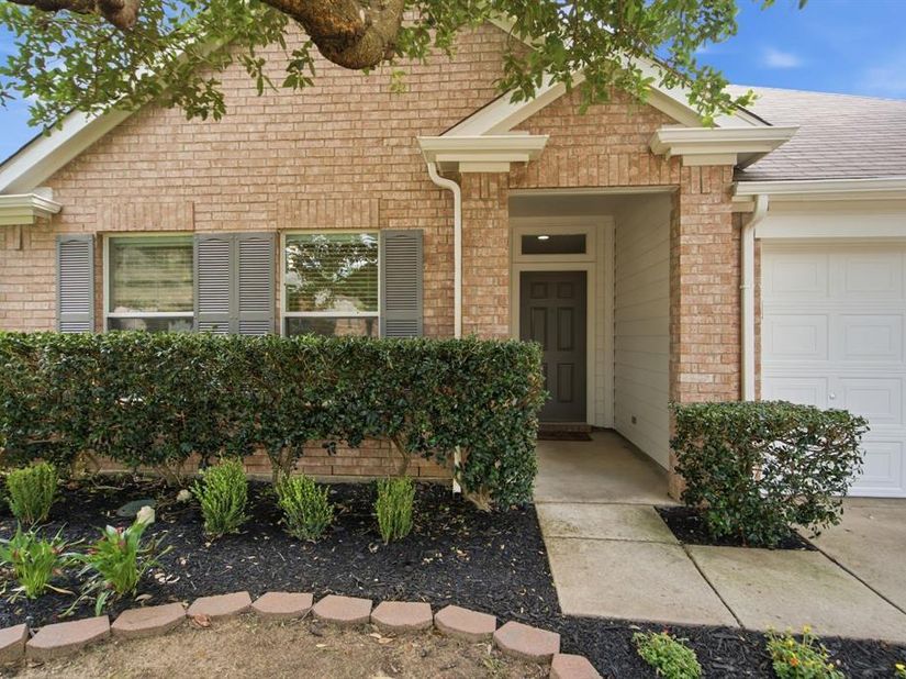 3904  San Lorenzo Drive , Denton Texas 76210