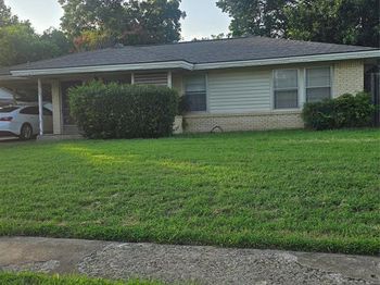 2251  Cambridge Drive 