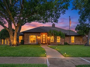 4005  Hatherly Drive 