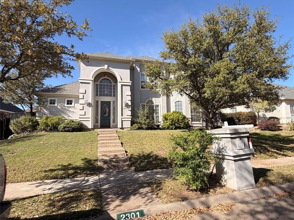2301  Clearspring Drive S, Irving Texas 75063