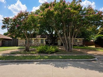 604 S Briarcrest Drive 