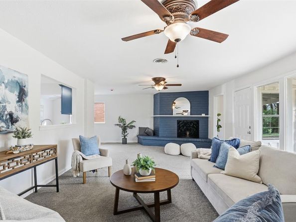 2212  Briardale Road , Fort Worth Texas 76119