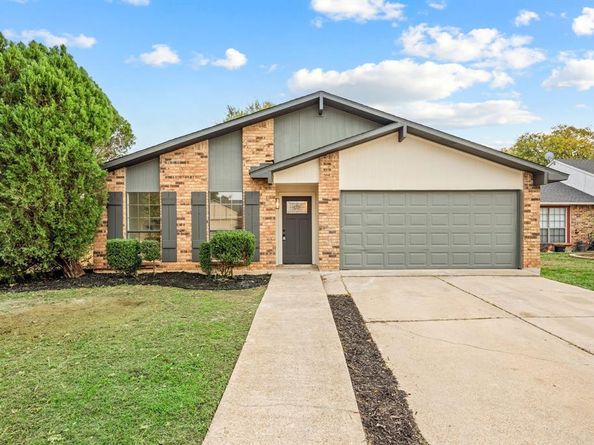 4124  Silverberry Avenue , Fort Worth Texas 76137