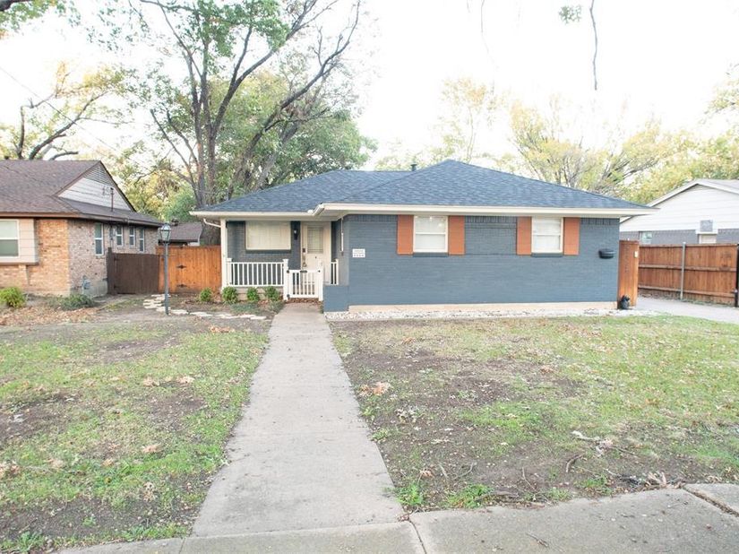 2129  Province  , Dallas Texas 75228