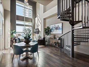 2323 N Houston Street 