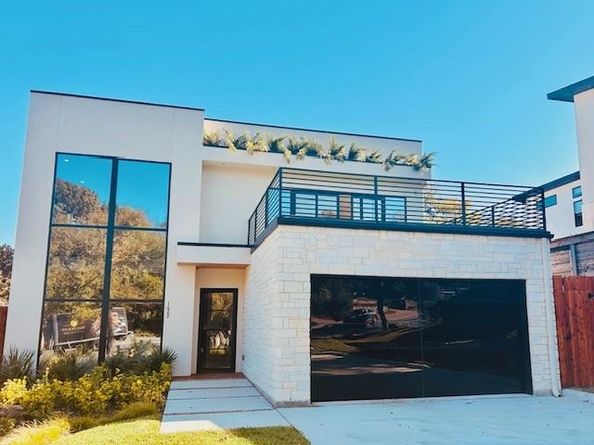 1622  Sylvan Avenue , Dallas Texas 75208