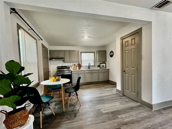 3613  Castleman Street , Fort Worth Texas 76119
