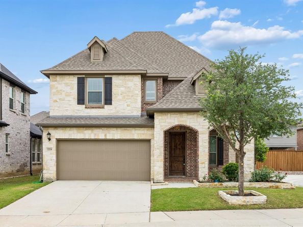 2224  Briar Ridge Trail , Carrollton Texas 75010