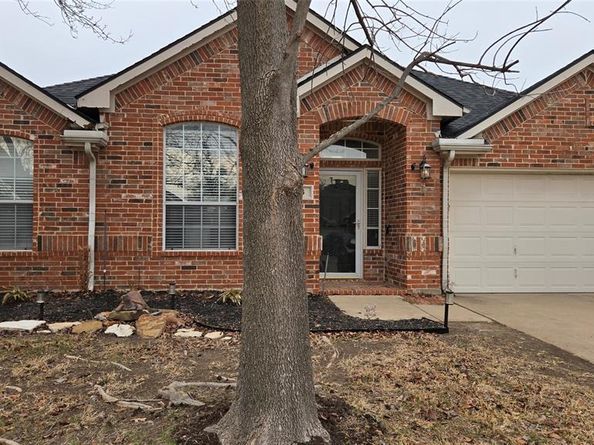 16  Mary Lou Court , Mansfield Texas 76063