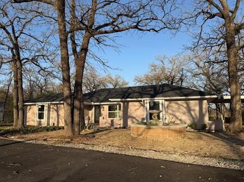 129  Oak Trail 